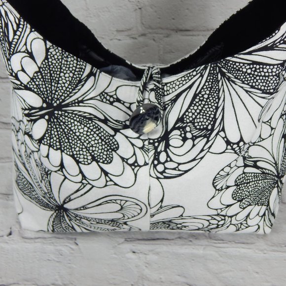 Gorgeous Handmade Hobo Bag Butterflies Print - Picture 4 of 7